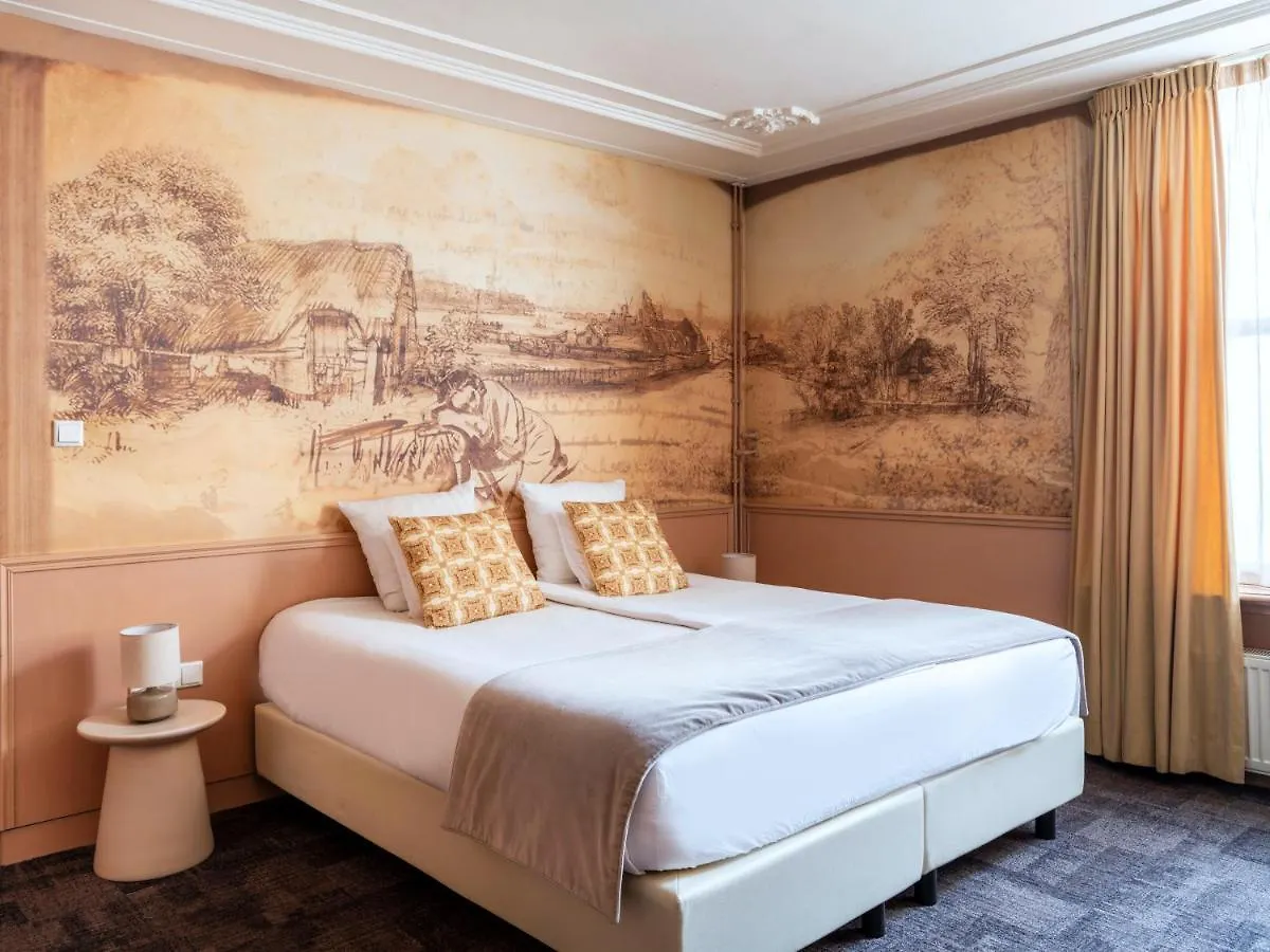 'T Hotel Amesterdão 3*,